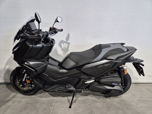 honda - adv-350