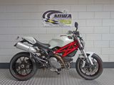 DUCATI M 796
