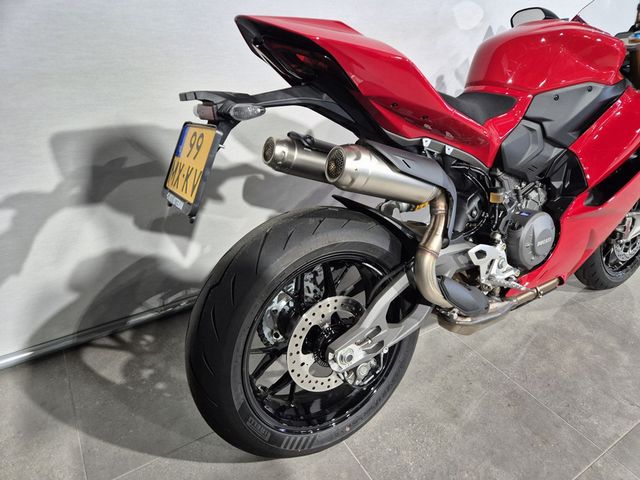 ducati - panigale-v2-s