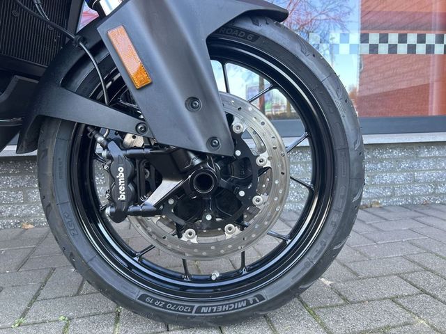 ktm - 1290-super-adventure-s