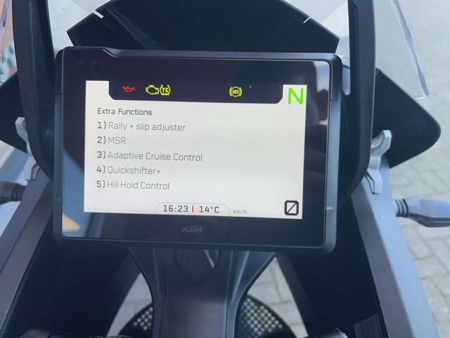 ktm - 1290-super-adventure-s