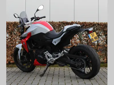BMW F 900 R – foto 3