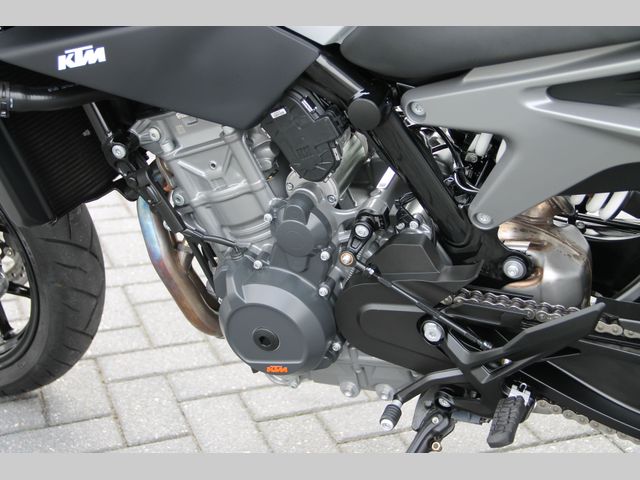 ktm - 790-duke-l