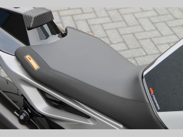 ktm - 790-duke-l