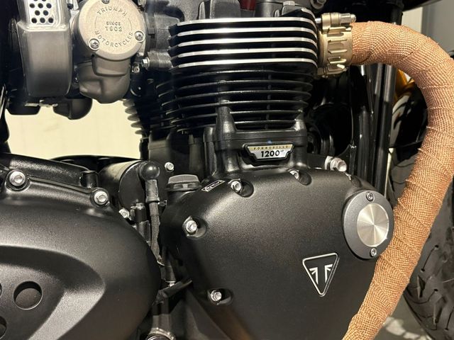 triumph - thruxton-rs-chrome-edition