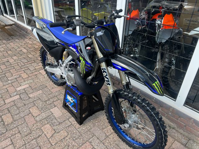 yamaha - yz-250-monster-energy-yamaha-racing-edition
