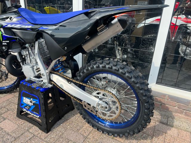 yamaha - yz-250-monster-energy-yamaha-racing-edition