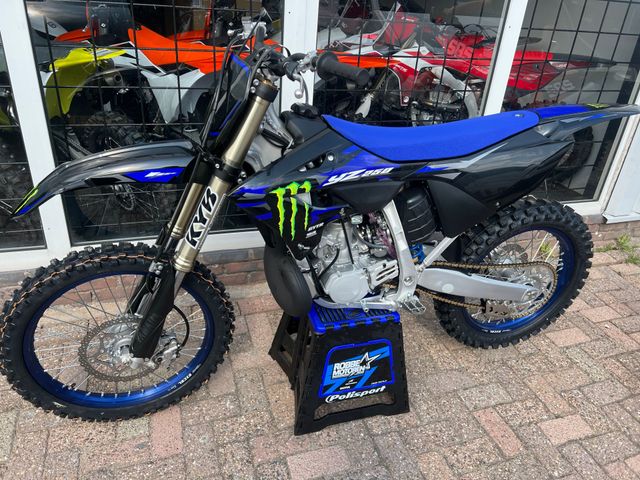 yamaha - yz-250-monster-energy-yamaha-racing-edition