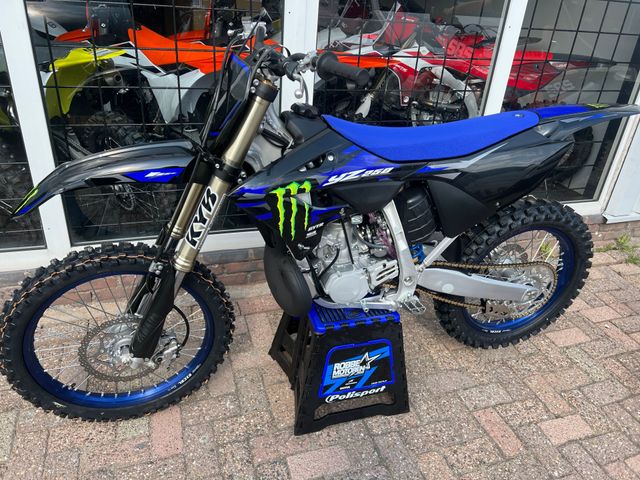 yamaha - yz-250-monster-energy-yamaha-racing-edition