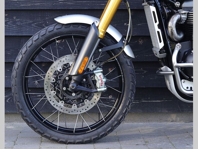 triumph - scrambler-1200-xe