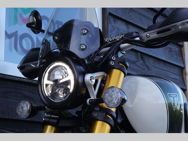 triumph - scrambler-1200-xe