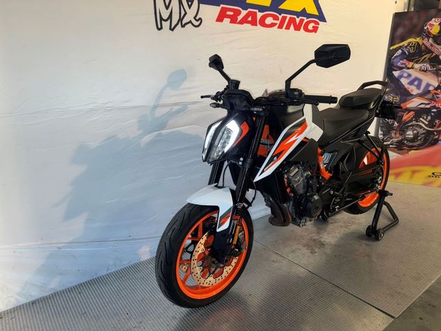 ktm - 890-duke-r