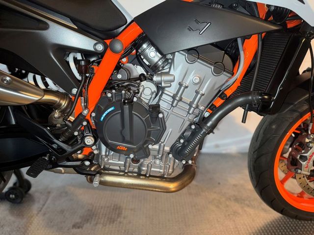 ktm - 890-duke-r