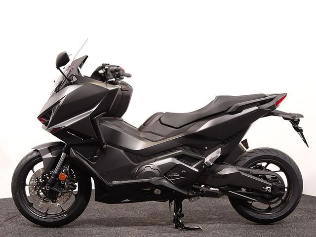 honda - forza-750