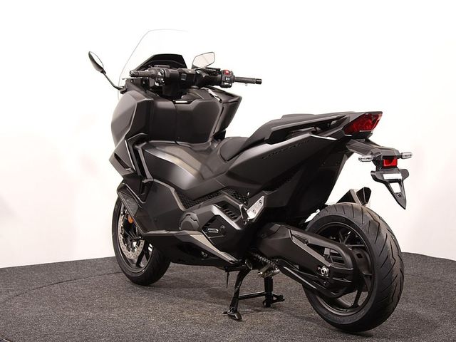 honda - forza-750