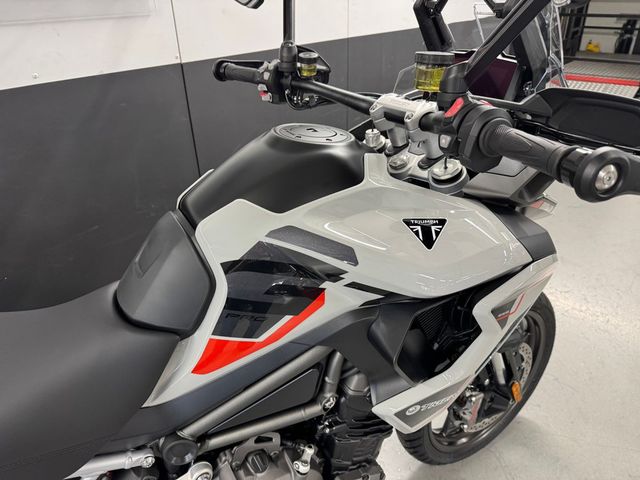 triumph - tiger-1200-alpine-edition