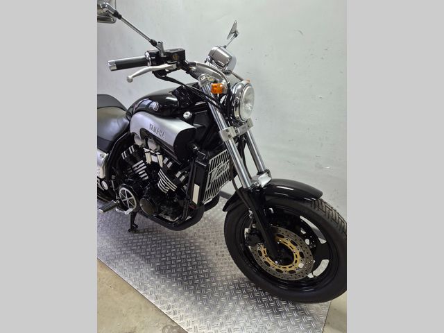 yamaha - vmax