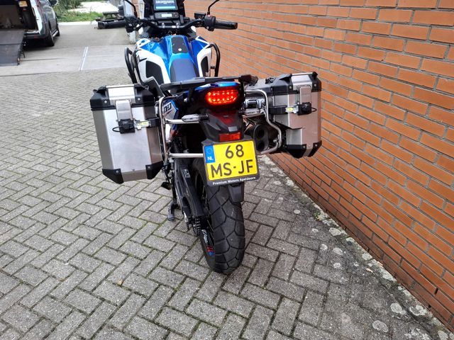 honda - crf-1100-l-africa-twin
