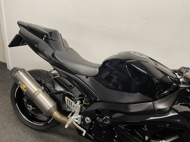 suzuki - gsx-r-1000