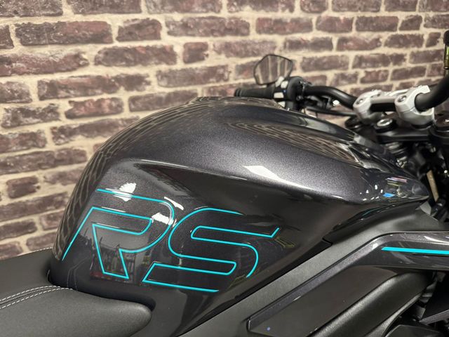 triumph - street-triple-rs