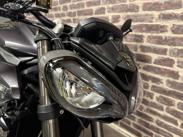 triumph - street-triple-rs
