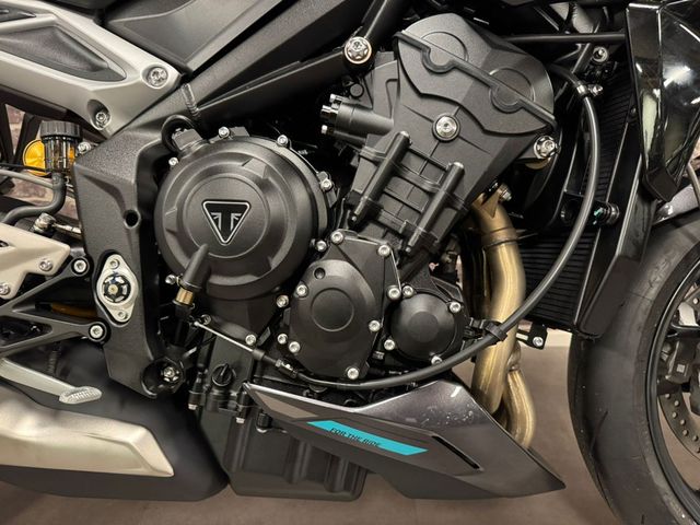 triumph - street-triple-rs