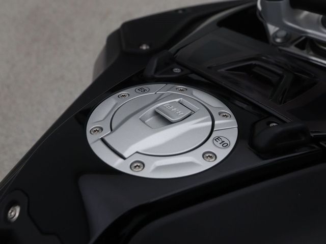 bmw - r-1300-gs-adventure