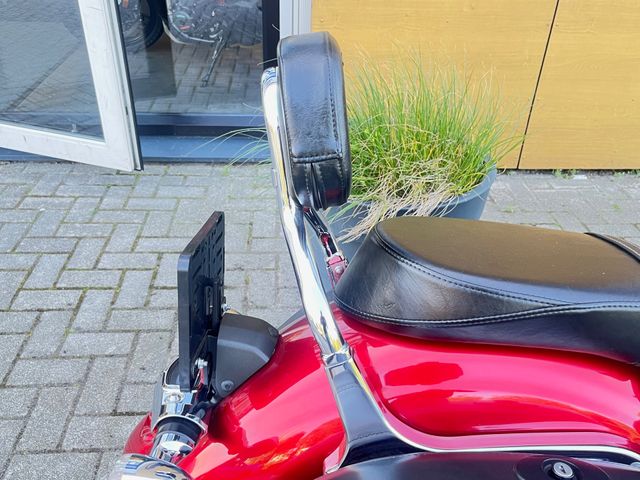 yamaha - xvs-1300-a-midnight-star