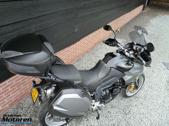 triumph - tiger-1050