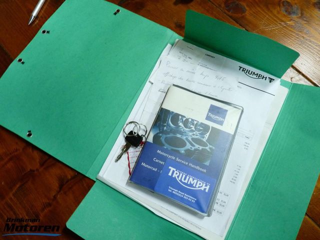 triumph - tiger-1050