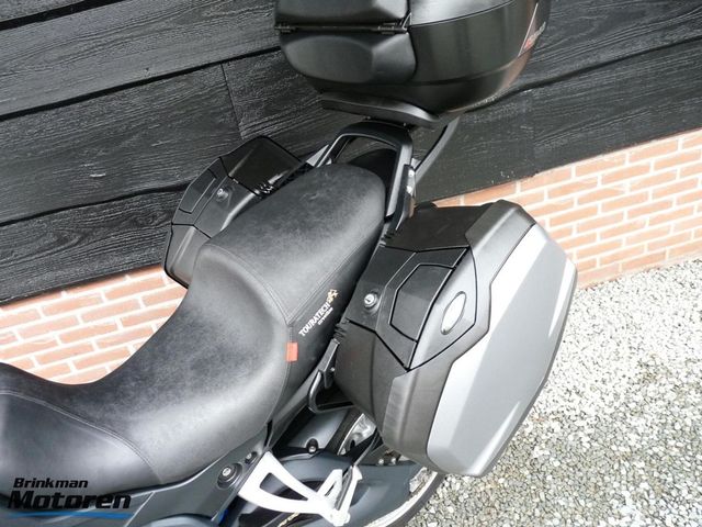 triumph - tiger-1050