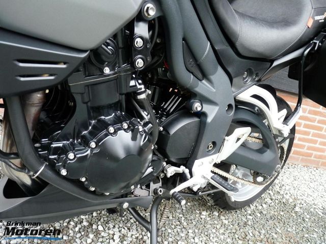 triumph - tiger-1050