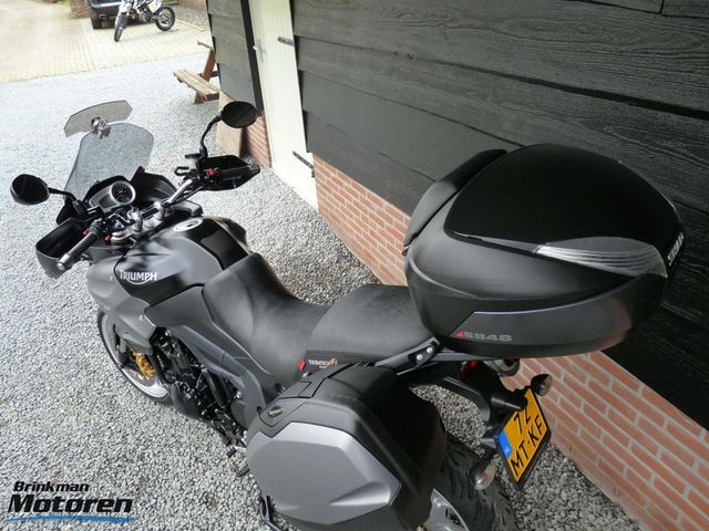 triumph - tiger-1050