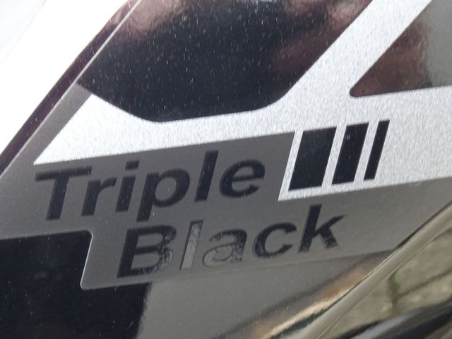 bmw - r-1300-gs-triple-black