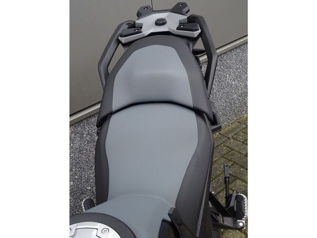 bmw - r-1300-gs-triple-black