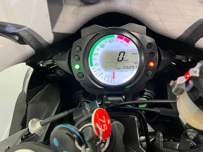 KAWASAKI ZX 10R – foto 2