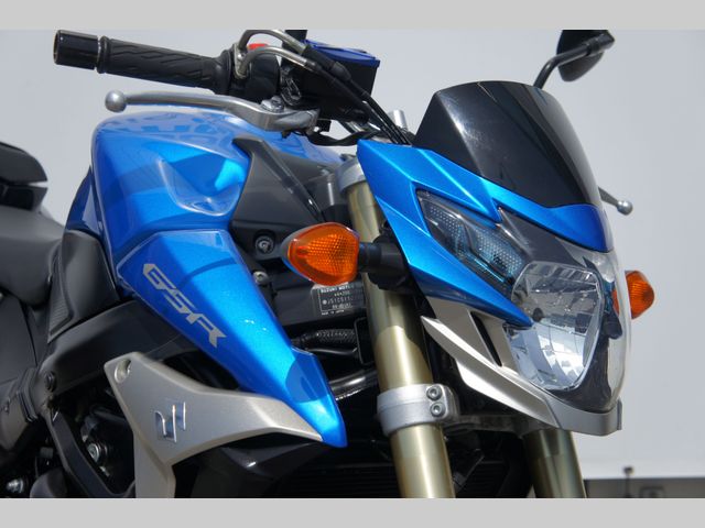 suzuki - gsr-750-a