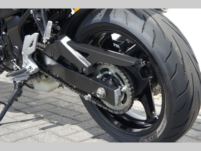 suzuki - gsr-750-a