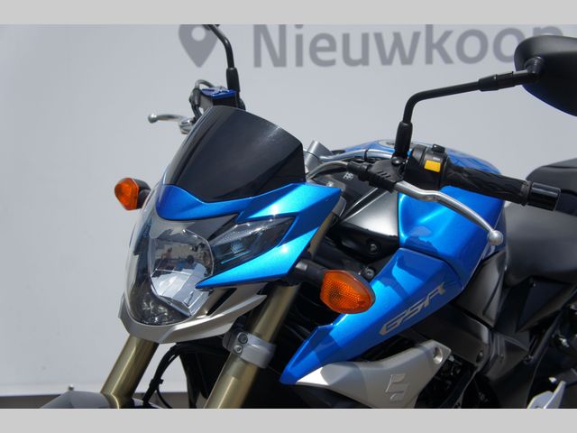 suzuki - gsr-750-a
