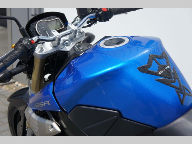 suzuki - gsr-750-a