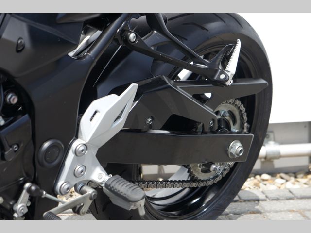 suzuki - gsr-750-a