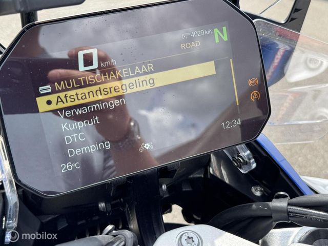 bmw - r-1300-gs-adventure