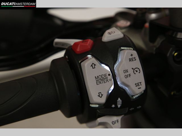 ducati - multistrada-v2-s