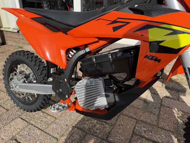 ktm - sx-e3