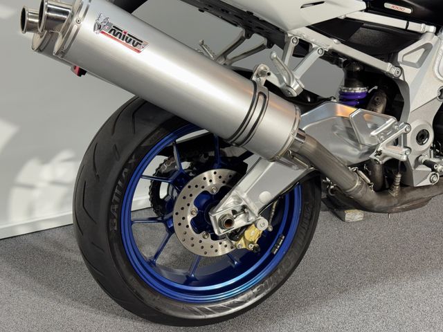 aprilia - tuono-1000-r