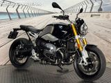 BMW R NINE T