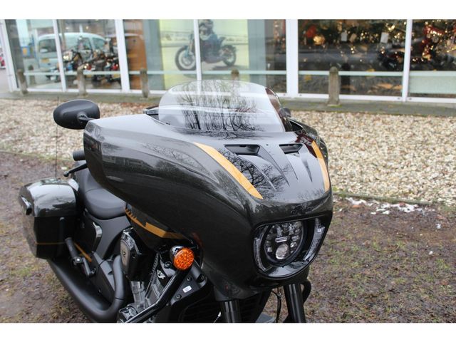 indian - chieftain-powerplus-dark-horse