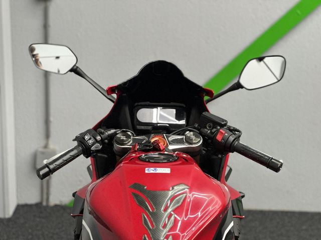 honda - cbr-650-r