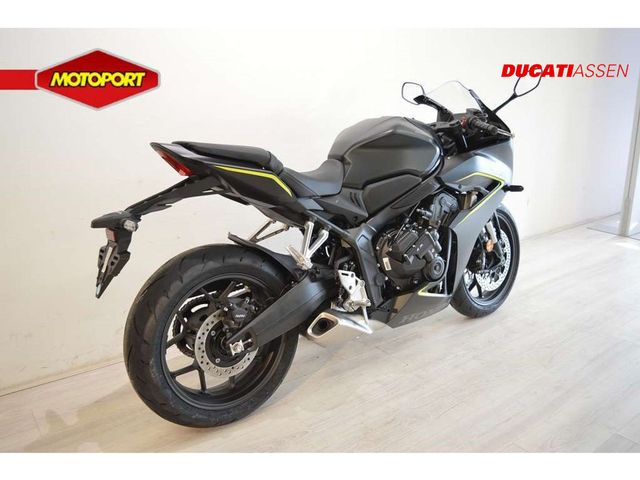 honda - cbr-650-r