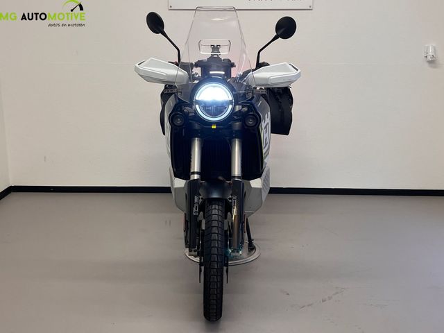 husqvarna - norden-901-expedition